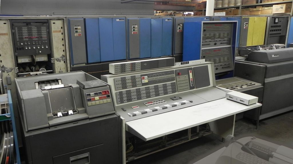 Баз компьютеры. Компьютере IBM 7090/7094. IBM 7094. ЭВМ IBM 7094. IВМ-7090.